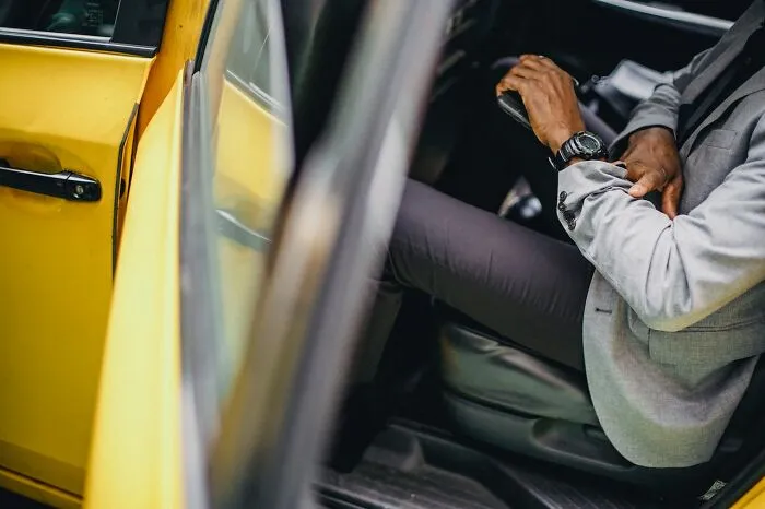 30 Examples Of Privileges That Rich People Have That They Don’t Understand To Be A Privilege