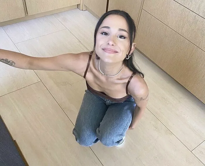 Ariana Grande, 353 Million