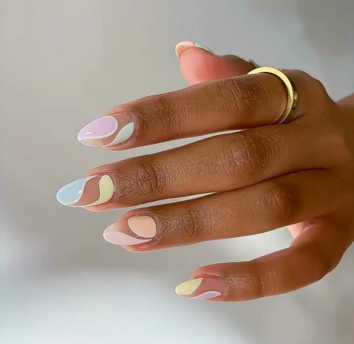 Light Hand-Painted Nail Art
