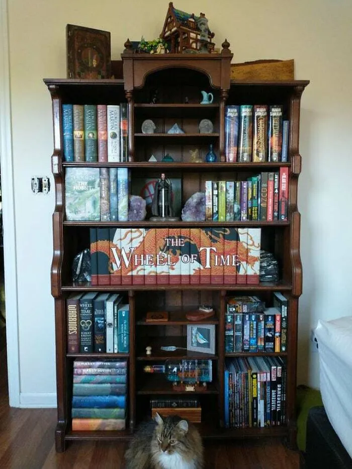 Really Happy With My Antique Fantasy Bookshelf!