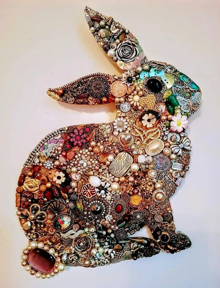 "Home Of Peculiar Artists" Welcomes All Kinds Of "Misunderstood" Creators And Here Are 50 Of Their Most Precious Works