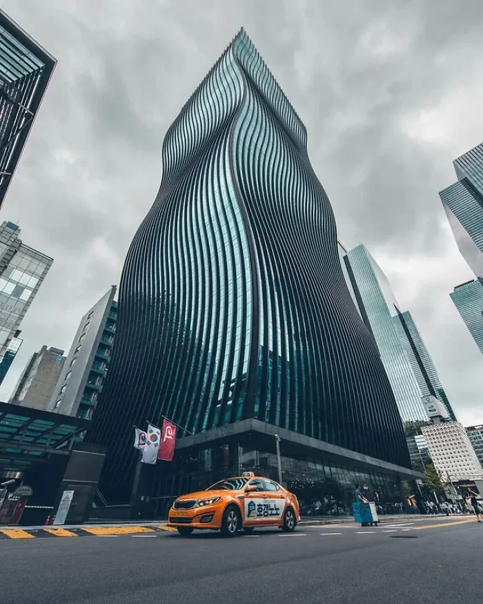 Seocho Garak Tower East (130 M, 24 Stories), Seoul, South Korea