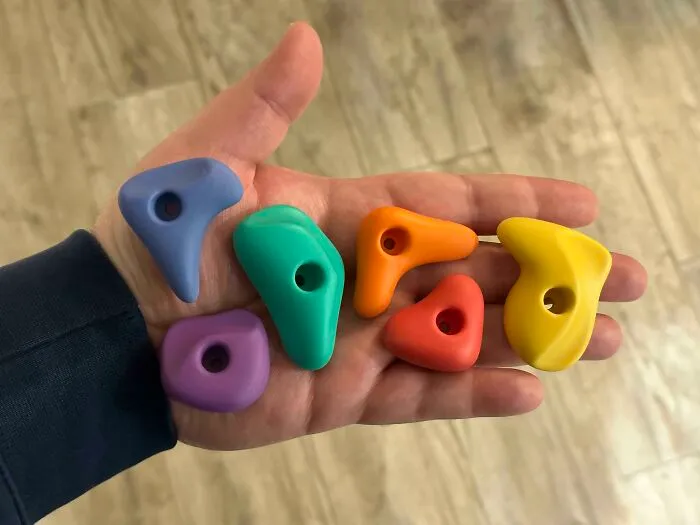 Diseñé perillas para cajones y gabinetes con forma de agarraderas para escalar rocas