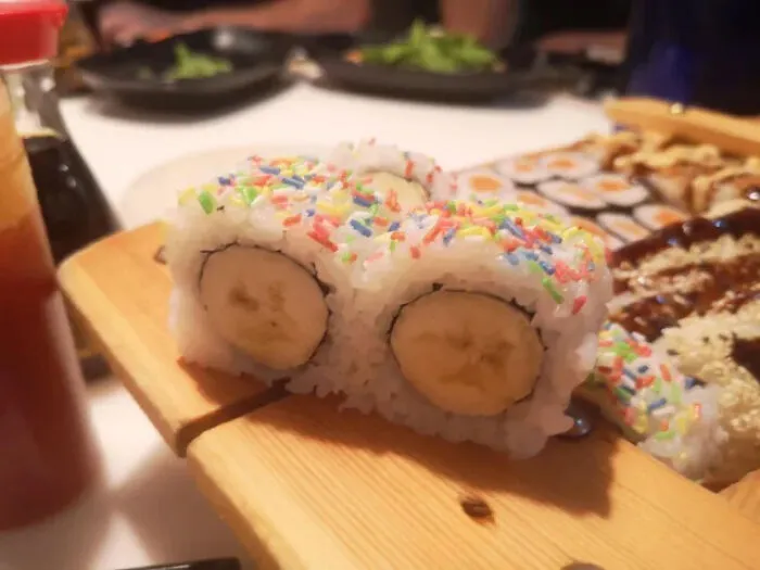This Facebook Page Is Dedicated To “Wreckless Eating,” And Here Are 40 Of The Most Cursed Posts (New Pics)