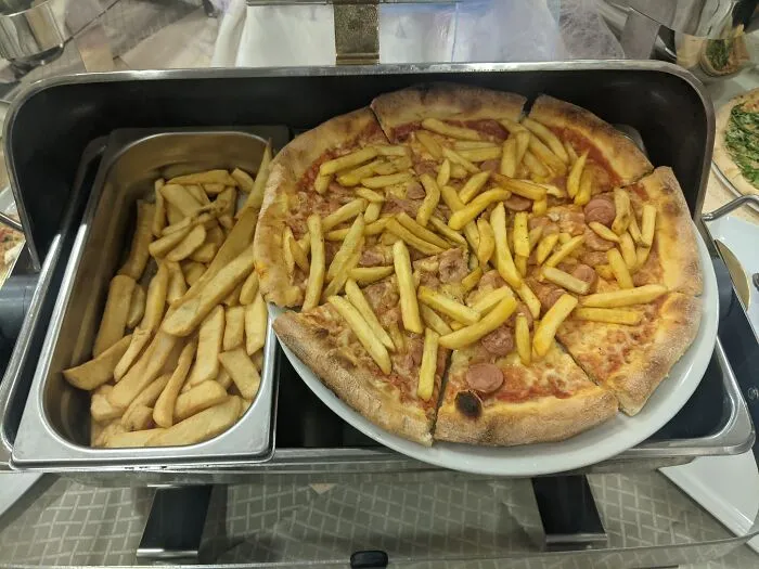This Facebook Page Is Dedicated To “Wreckless Eating,” And Here Are 40 Of The Most Cursed Posts (New Pics)