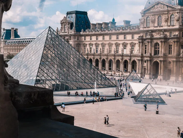 You’ll Need Around 144 Days To See Everything In The Louvre Museum
