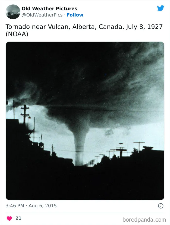 30 Extreme And Crazy Weather Examples From The Past, As Shared On This Twitter Page
