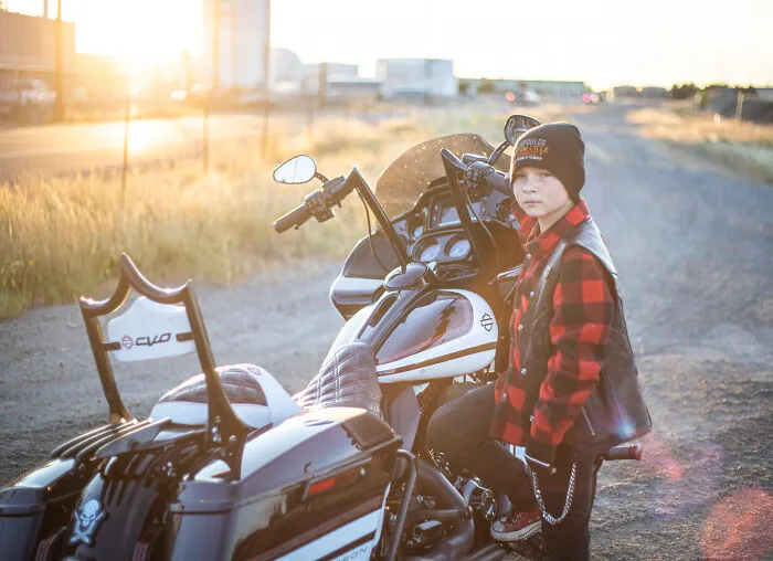 I Photographed Local Cheyenne Bikers For Free, And Here Are 40 Of My Best Photos