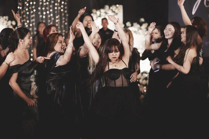 I Photographed An All-Black Themed Wedding, And It Turned Out Spectacularly (40 Pics)