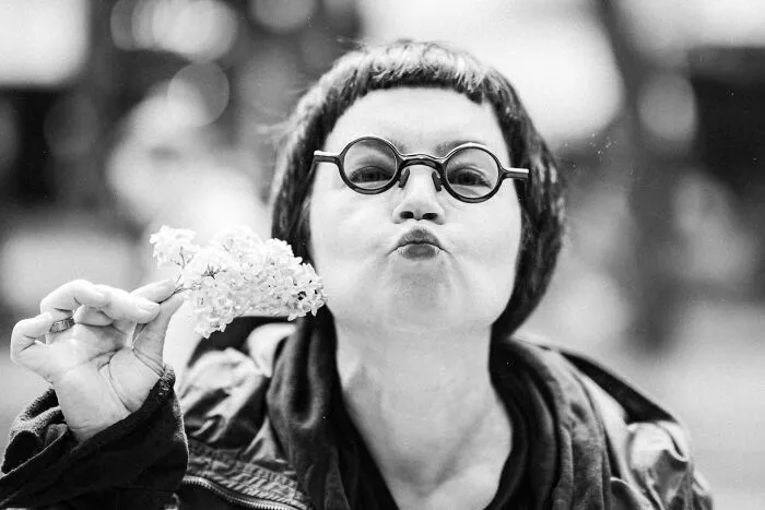 Kaunas Bids Farewell To The Title Of Capital Of Culture 2022 With Photos Of People Sending Air Kisses (8 Pics)