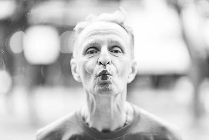 Kaunas Bids Farewell To The Title Of Capital Of Culture 2022 With Photos Of People Sending Air Kisses (8 Pics)
