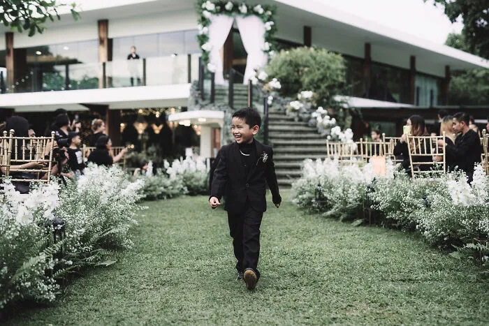 I Photographed An All-Black Themed Wedding, And It Turned Out Spectacularly (40 Pics)