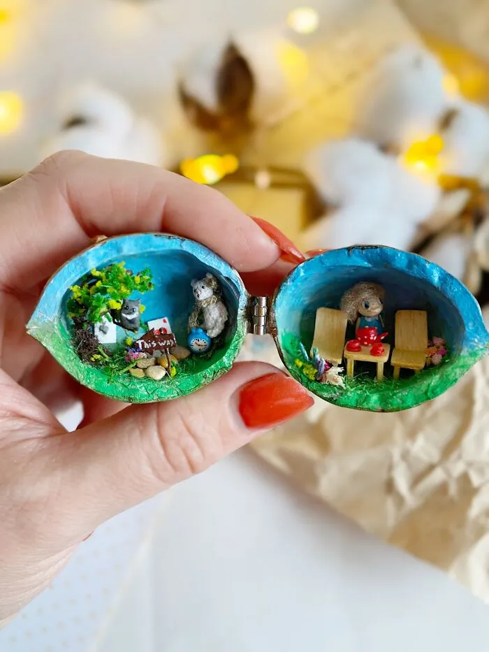 I Create Tiny Worlds Inside Walnut Shells (21 Pics)