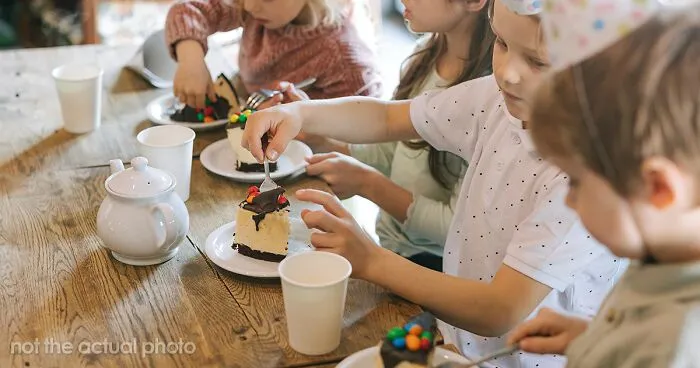 "Lack Of Inclusivity": Mom Is Confused After She Gets Spammed With Angry Emails For "Excluding" Kids From Her Daughter's Birthday