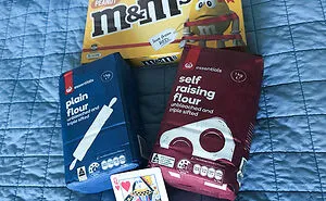 50 People Who Made Someone Laugh On Valentine's Day With Their Gifts (New Pics)