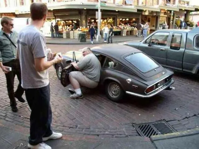 40 Times People Ruined Their Cars With Dumb Mods, As Shared On This Instagram Page (New Pics)