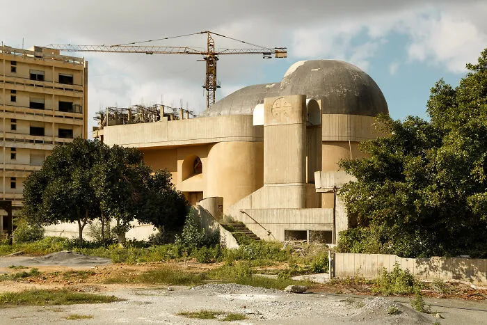 22 Pics Of The Largest Ghost Town In The World That I Took