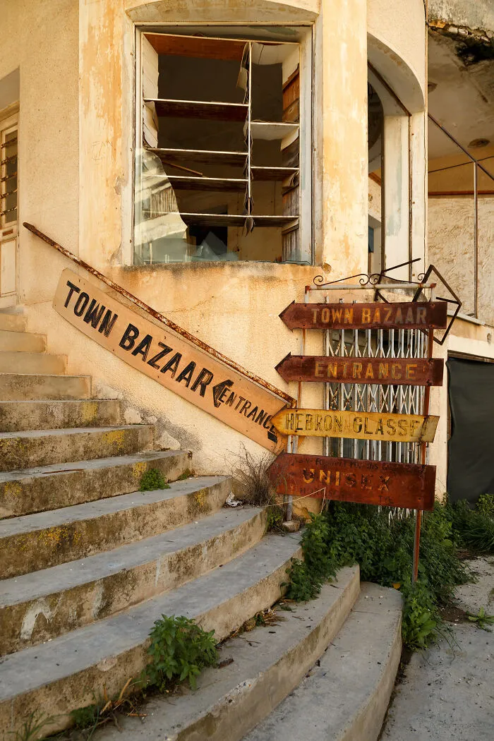 22 Pics Of The Largest Ghost Town In The World That I Took