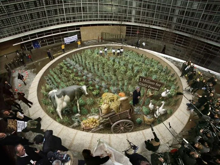 Here Is A Collection Of 57 Mind-Boggling 3D Illusion Art Pieces By Kurt Wenner