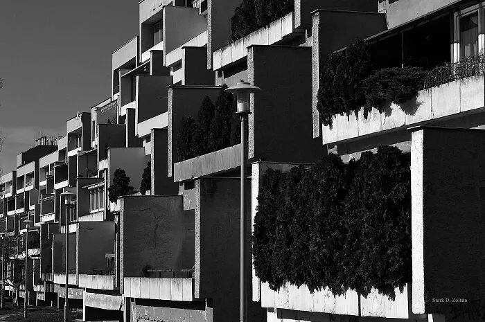 My 23 Black And White Photos I Took In The Streets Of Budapest, Hungary