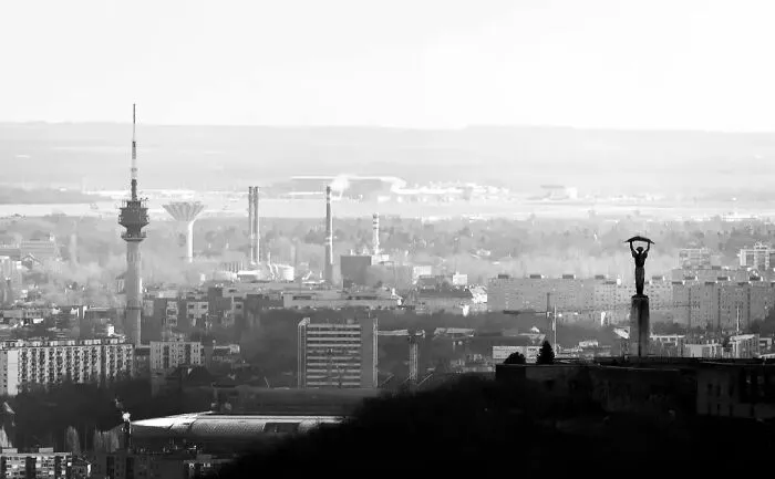 My 23 Black And White Photos I Took In The Streets Of Budapest, Hungary