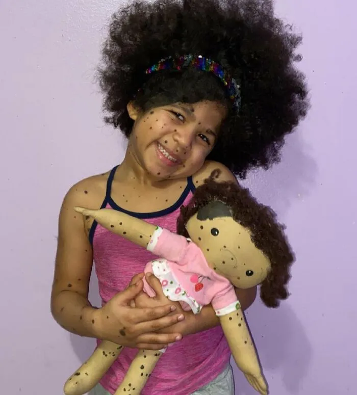Woman Creates Custom Dolls So Kids Can Finally Have A Doll That Is A Representation Of Themselves (35 New Pics)