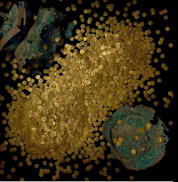 The Trier Gold Hoard
