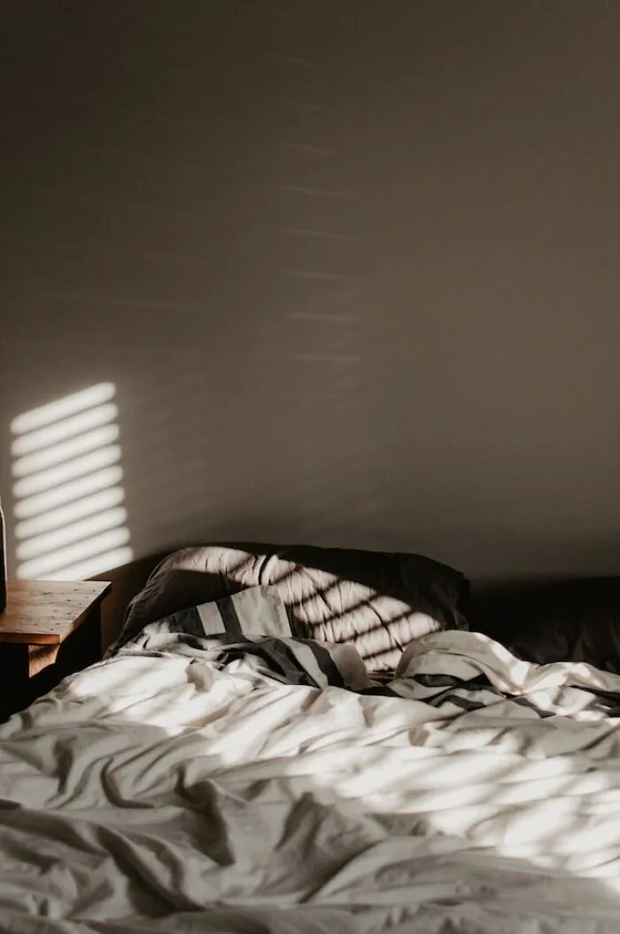 Women Are Sharing The Worst Things They've Seen In Guys' Apartments That Instantly Set Off 'Red Flags' For Them (30 Answers)