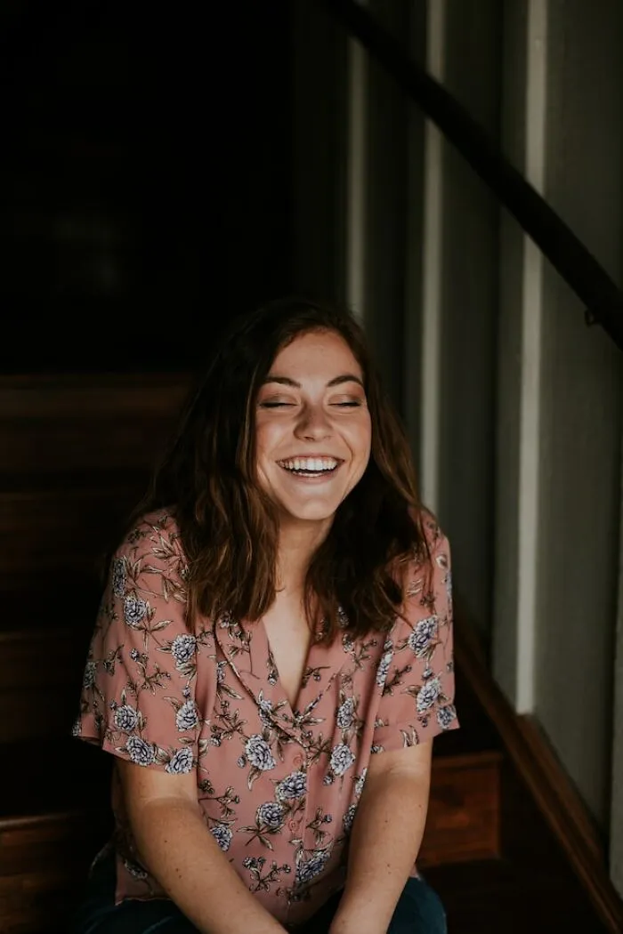 20 Señales sutiles de que alguien es buena persona sin querer que se note