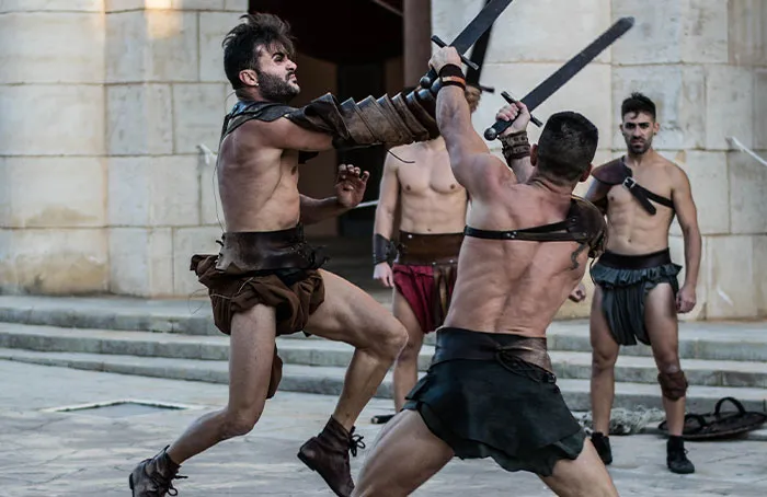 30 People Share What Historical Facts Many People Believe To Be True Are Actually 100% Fake