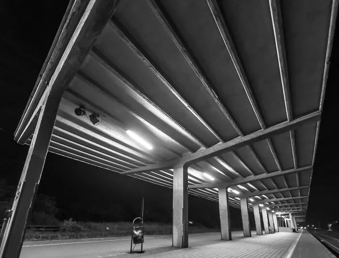 My 23 Black And White Photos I Took In The Streets Of Budapest, Hungary