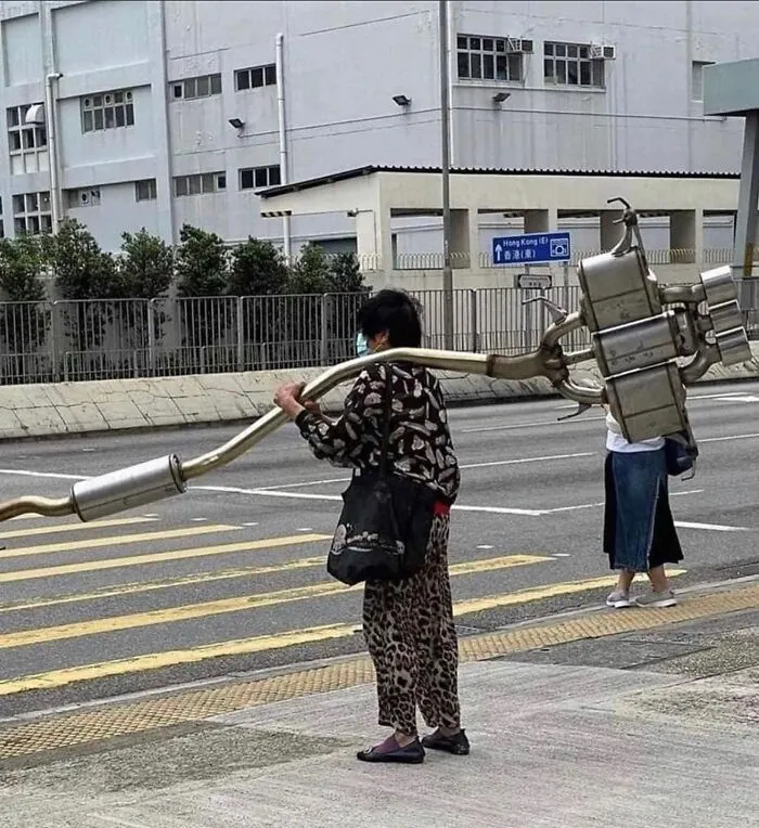 37 Fotos de “Humanos haciendo cosas de humanos” para que vean lo extraña que es nuestra especie