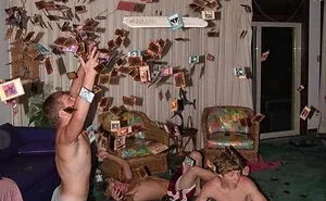 “Humans Doing Human Things”: 50 Pics That Showcase The Weird And Chaotic Side Of Humanity (New Pics)