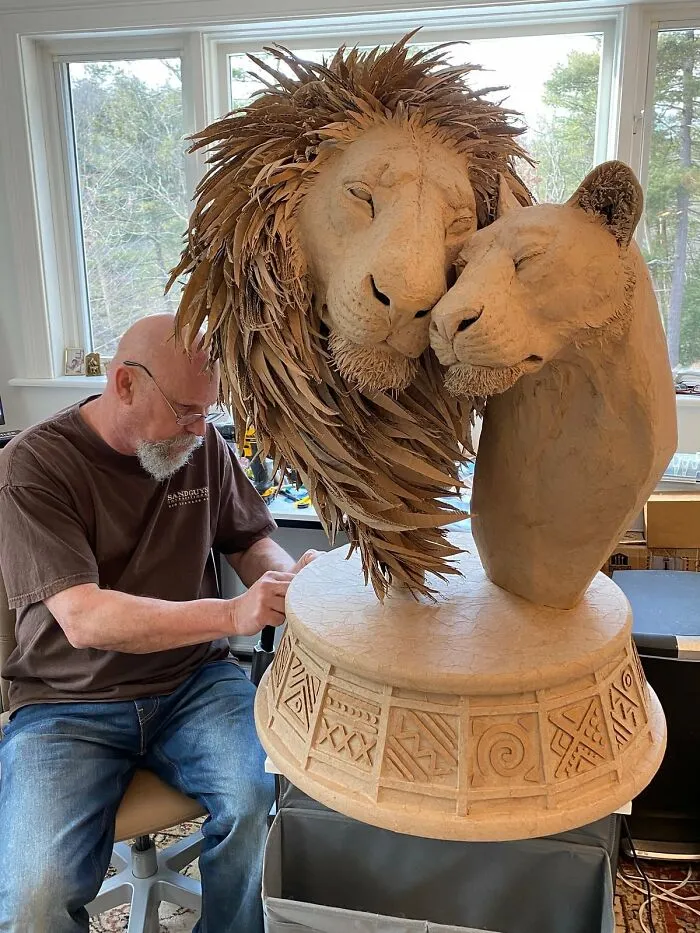 "Home Of Peculiar Artists" Welcomes All Kinds Of "Misunderstood" Creators And Here Are 50 Of Their Most Precious Works