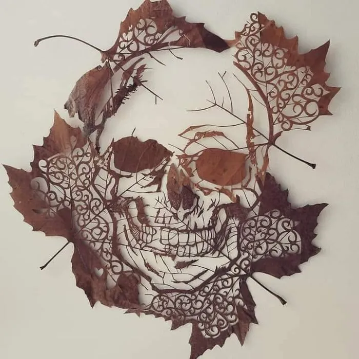 "Home Of Peculiar Artists" Welcomes All Kinds Of "Misunderstood" Creators And Here Are 50 Of Their Most Precious Works