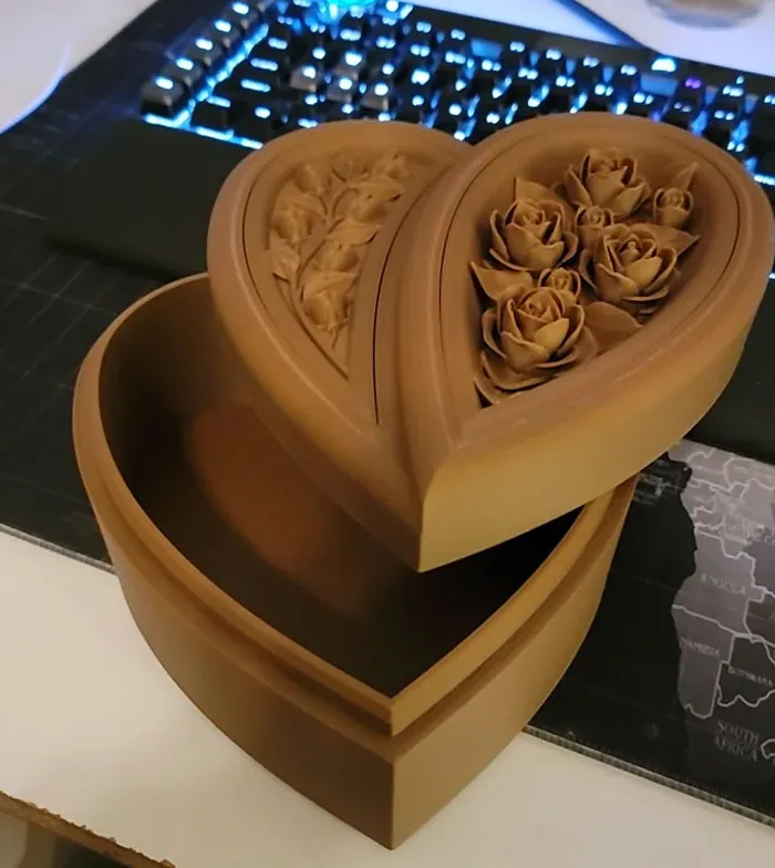 ¡Sí! ¡Por fin conseguí utilizar filamento de madera en mi impresora!