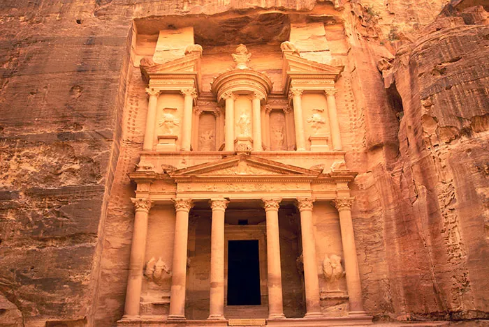 Visit The Ancient City Of Petra In Jordan