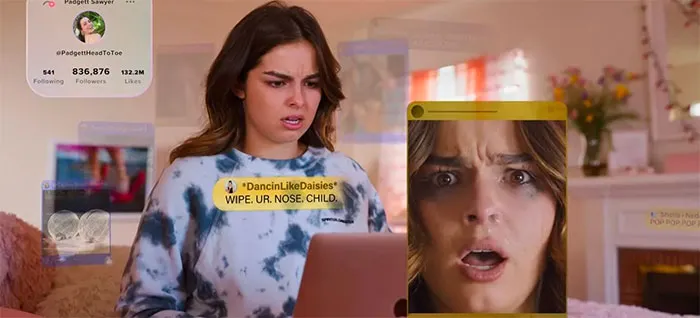 "Messenger Chat Bubbles Appearing On Screen"
