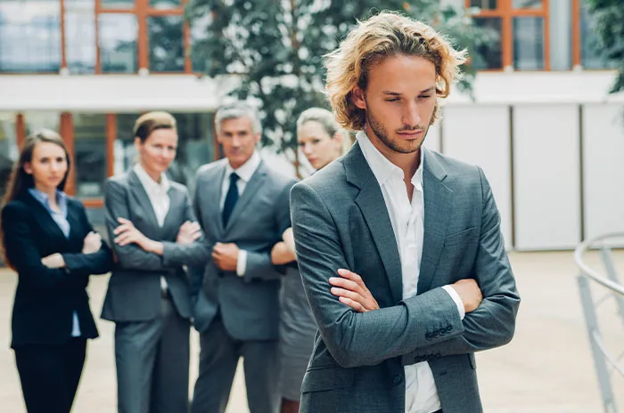 30 Rich People Reveal The Dark Side Of Having Money That Most Of Us Don't Know About