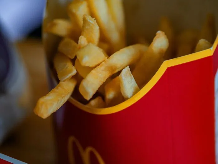 "99.9% Of The Time The Ice Cream Machine Is Not Broken": McDonald's Employee Reveals 12 Secrets The Company Doesn't Want Customers To Know