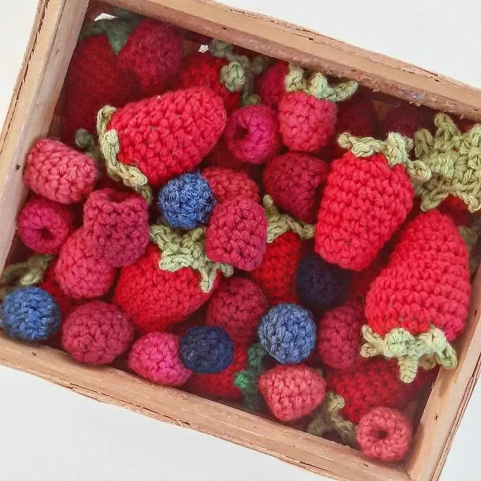 45 Drool-Inducing Crocheted Food Items Made By This Finnish Artist