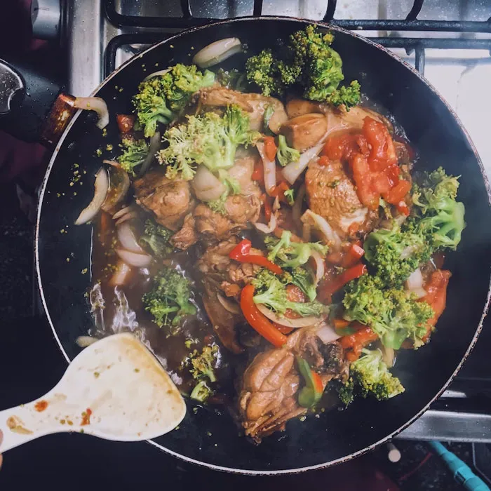 "Cooking Sins": 30 Home Cooks Share Their Secret Cooking Tricks And Shortcuts, No Matter How Unconventional They Are