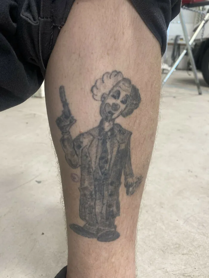 "¿Qué tipo de tatuaje da más vergüenza ajena?": 30 respuestas