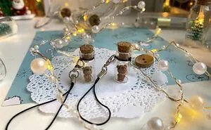 I Make Micro Crochet Toys That Fit In A Tiny Glass Bottle (35 Pics)
