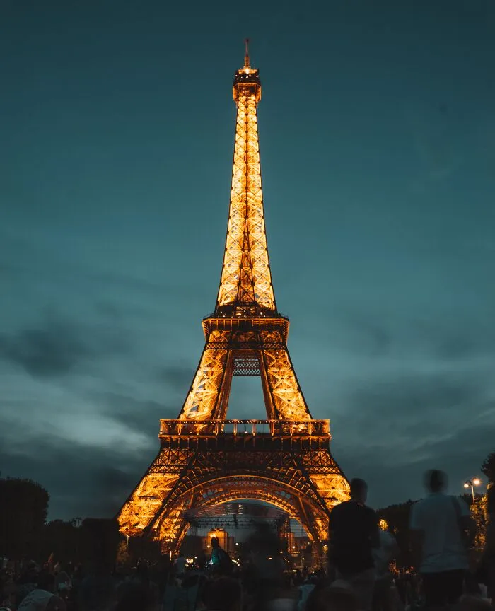 It’s Illegal To Distribute Images Of The Eiffel Tower At Night