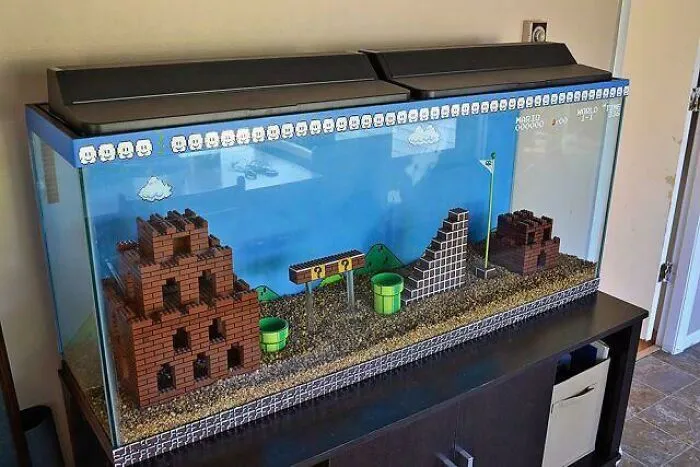 Pecera con la temática de Súper Mario