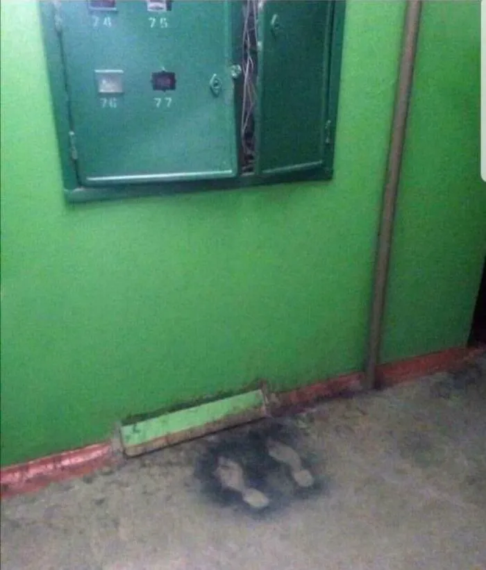 Cursed_electrician