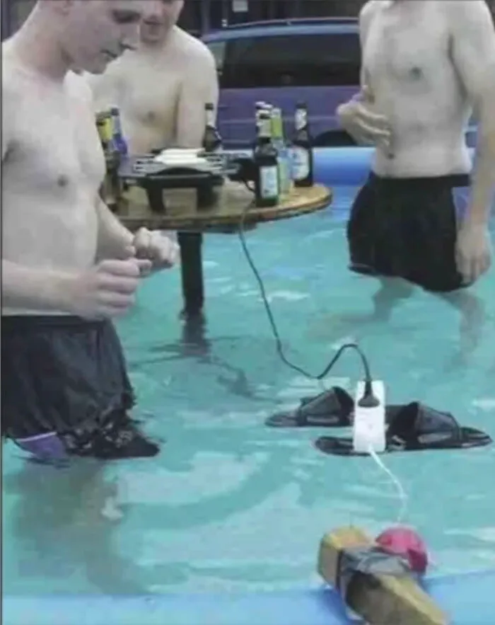 Piscina maldita