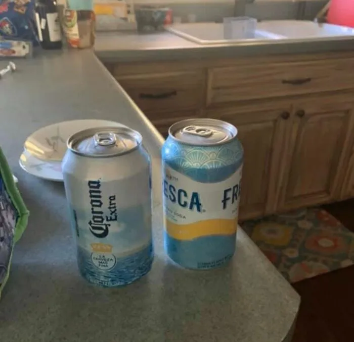 Mi hermana ha enviado hoy a mi sobrino de 11 años al colegio con lo que creía que era un refresco en el almuerzo