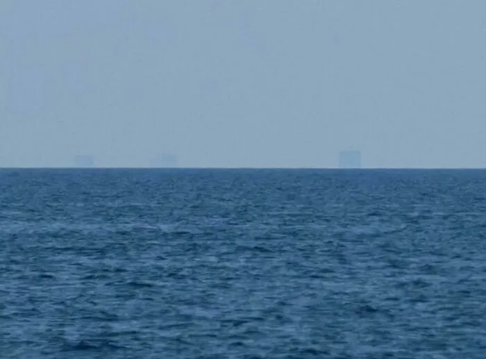 El horizonte de Boston apenas es visible desde Cape Cod